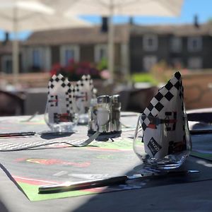 Enzo Hôtels Neufchâteau&Restaurant Le Pit Stop